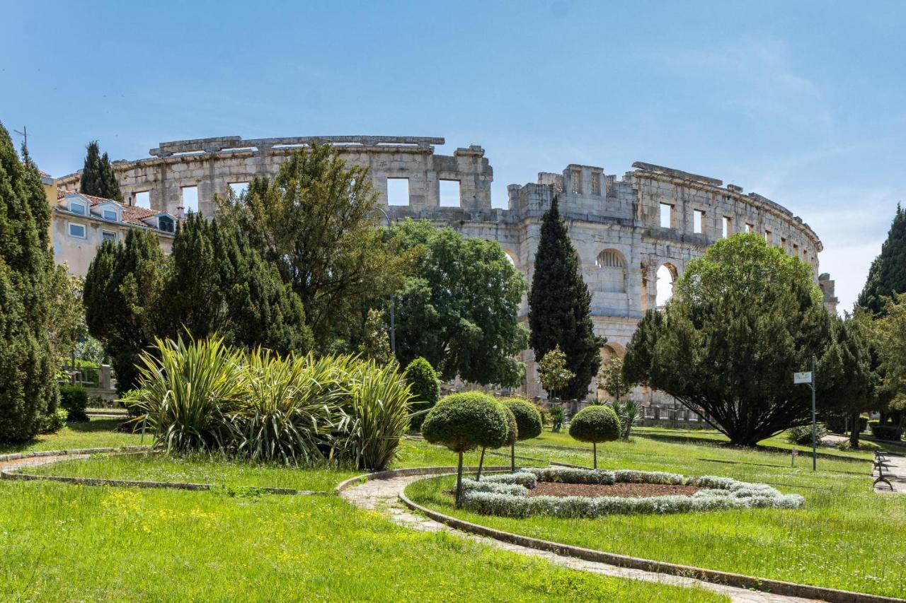 Bu2 Pula Studio Apartment מראה חיצוני תמונה